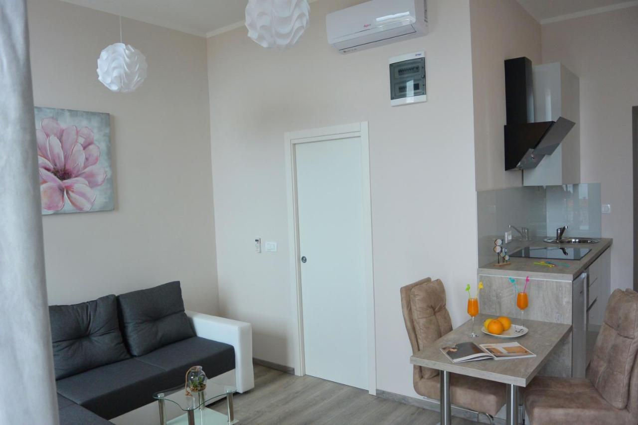 Center Vibes Lux Appartement Rijeka Buitenkant foto