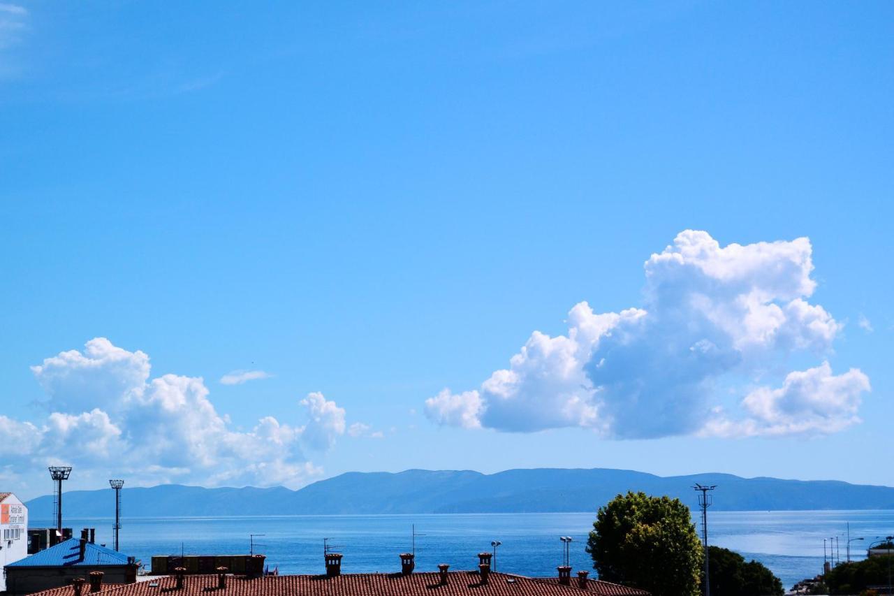Center Vibes Lux Appartement Rijeka Buitenkant foto